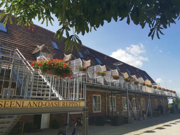 Seenlandoase Reppist, Book  Sachsen hoteller med parkering, Parkering