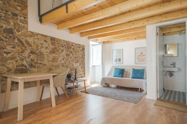 Classic Lisbon Homes: Bright & Central in Belém, Book  Belem 