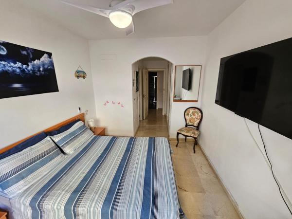 Bienvenido a tu habitacion, Book  Hoteller i Costa del Sol med pool, Swimmingpool