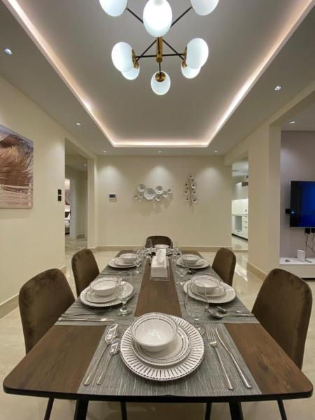 Riyadh luxury الملقا 2, Book  Riyadh Region hoteller med parkering, Parkering