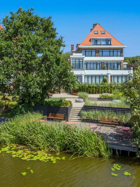 By Friso Den Haag - Scheveningen, Book  Hoteller i Scheveningen med parkering, Parkering