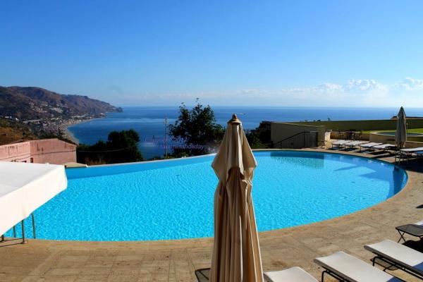 TaorminaLuxApartments - Taormina City Center, Book Lejlighed Sicilien hoteller med parkering, Parkering