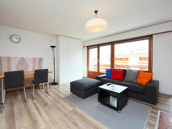 Rond-Point, Book Lejlighed Hoteller i Wallis med parkering, Parkering