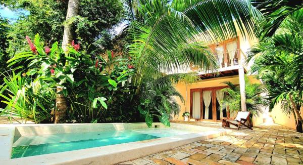 YAM HOTEL, Book  Forretningshoteller i Mazunte, nær Mermejita Beach, 4* 5*