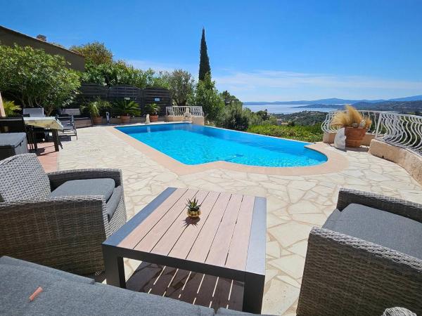 Villa avec piscine privée, climatisation et parking aux Issambres - FR-1-768-26, Book  Hoteller i Rhône-Alps med pool, Swimmingpool