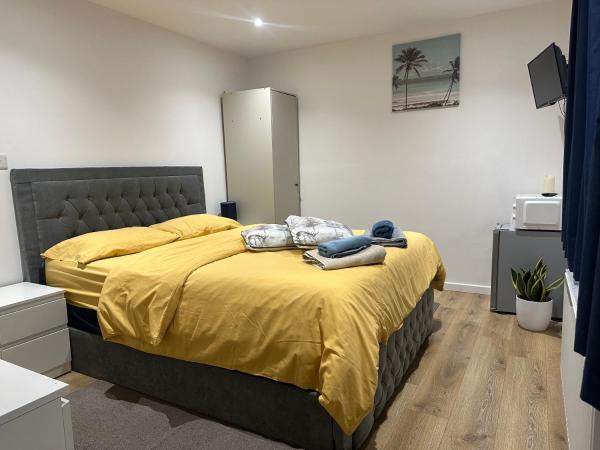 L-Houses, Book  Dagenham Greater London