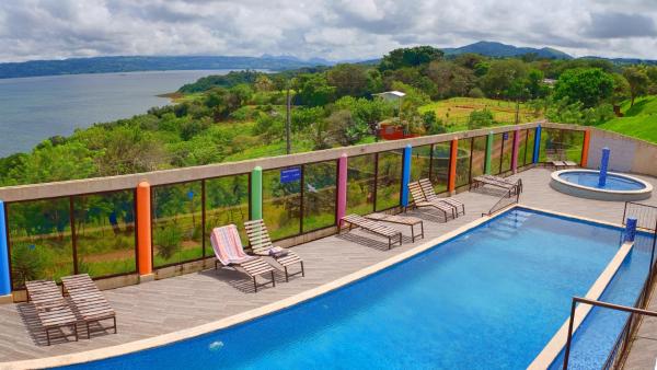 Monte Terras, Book Bed and Breakfast Hoteller i Tronadora med pool, Swimmingpool