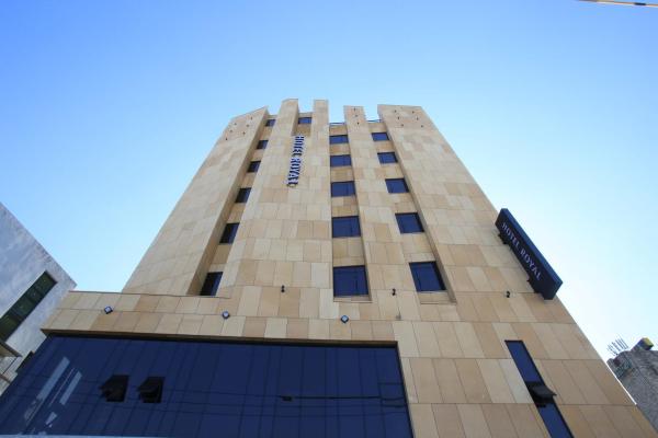 Royal Hotel Jeongeup, Book Hotel Hoteller i Jeongeup med parkering, Parkering