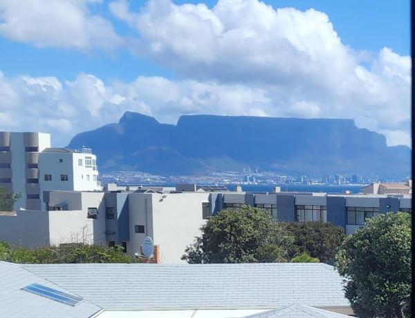 The Palace Twin Rooms, Book  Hoteller i Table Bay med pool, Swimmingpool