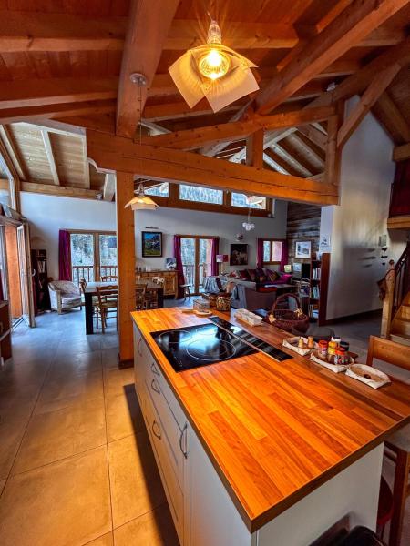 Chalet La Savoyarde, Book Chalet Hoteller i Rhône-Alps med parkering, Parkering