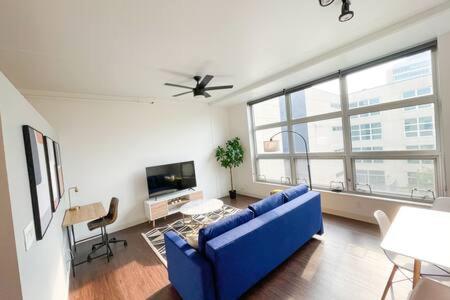 1 BR Loft Near Central West End Walk to BJC, Book  Tower Grove Missouri