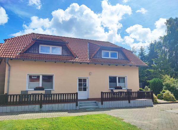 Ferienappartements Familie Lenz, Book  Sehlen Rügen