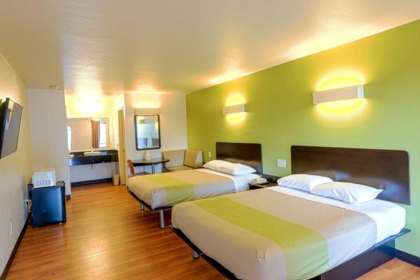Motel 6 Longview North