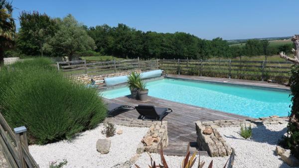 Villa Taru Marais Poitevin, Book  Chauray 