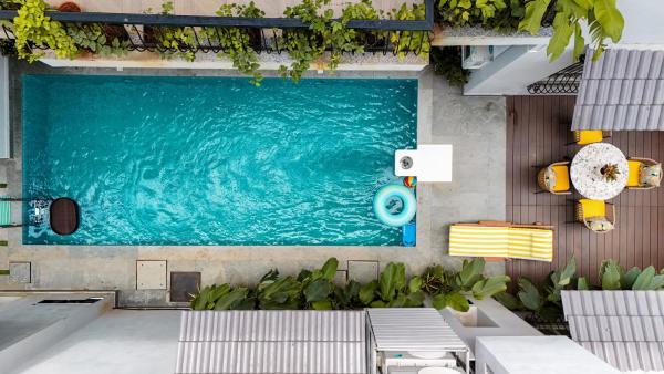 ELIVAAS 5 BHK Pet Friendly with Pvt Pool - Villa Vacasa, Book  Goa hoteller med pool, Swimmingpool