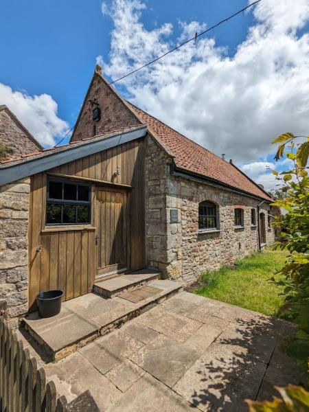 Regilbury court, Grooms house, Book  Bristol Merseyside