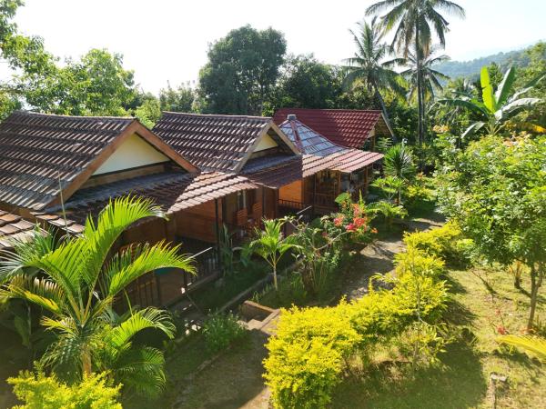 Anak rinjani guesthouse, Book  Bayan Lombok