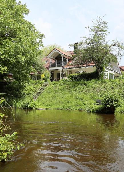 Unique Luxury Villa 22 min to Munich 290m2 Pool Sauna, Book  Gauting Upper Bavaria