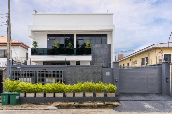 One90 Apartment