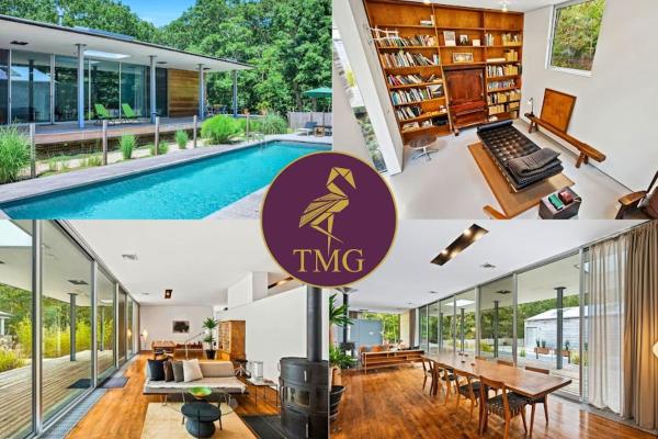 Villa Spectrum Luxury Villa with Pool & Outdoor Shower in East Hampton, Book  Springs USA