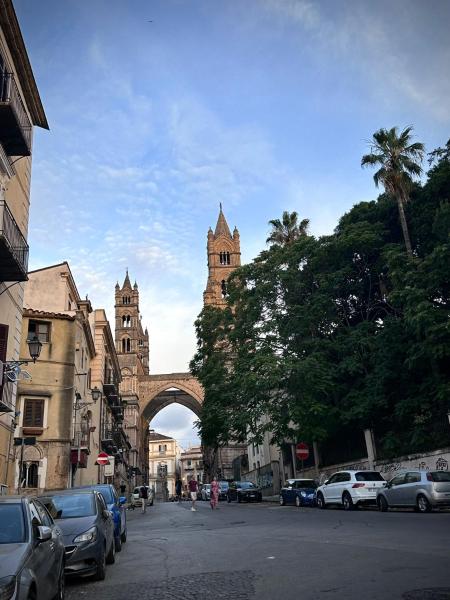 Home Mia, Book  Palermo Sicilien