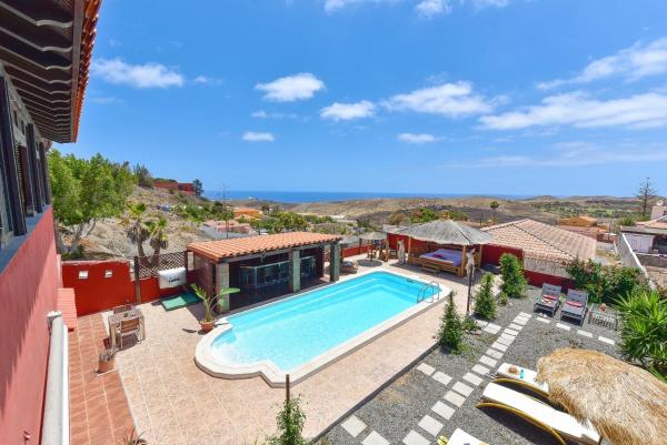 CaSita Salobre Pueblo by VillaGranCanaria, Book  Hoteller i Gran Canaria med pool, Swimmingpool