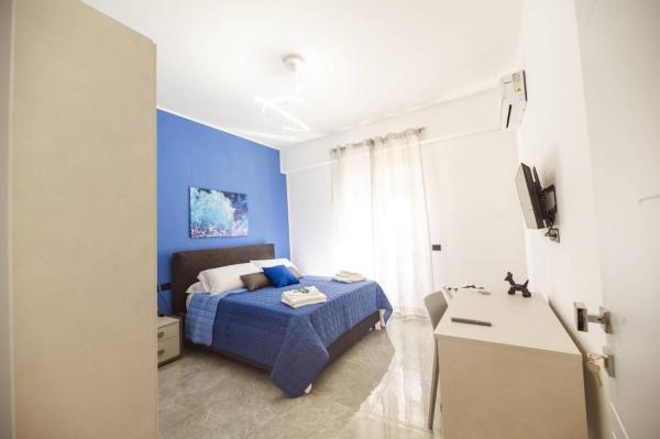 Casa Avignone, Book  Messina Sicilien