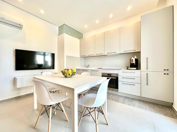 Villa Palmeri, Book  Casa Santa Sicilien