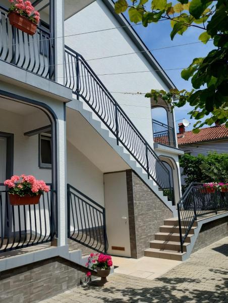 Apartmani Irina, Book  Vantačići 