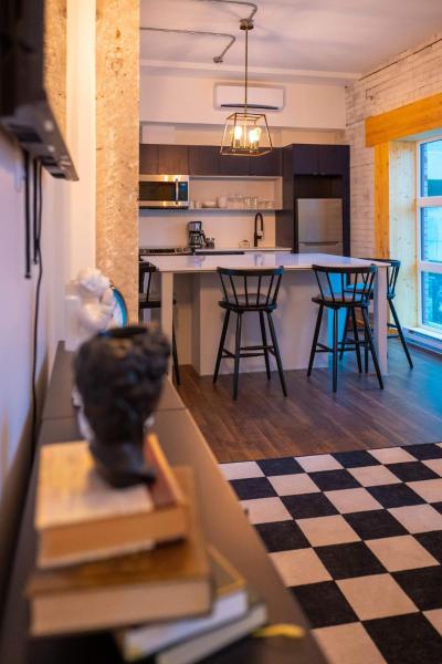 Les Villas Saint-Roch, Book   