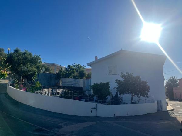 B&B San Gavino, Book  San Lorenzo Sardinien