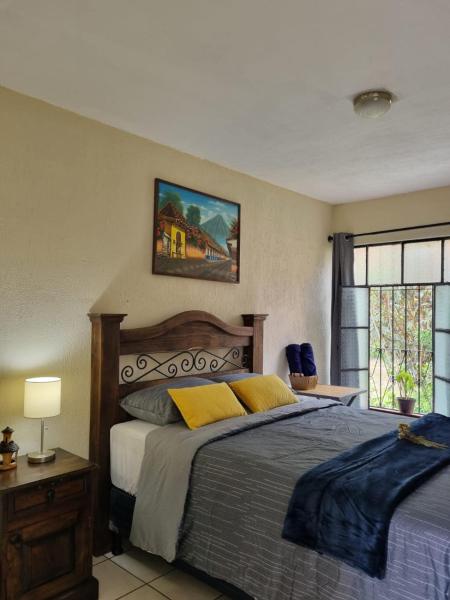 Mazaryk Bed and Breakfast, Book  Billige hoteller i Zacatepeques