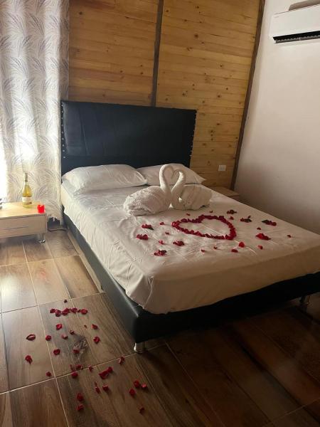 Hotel Restaurante Finca El Cairo, Book  Agua de Dios Cundinamarca