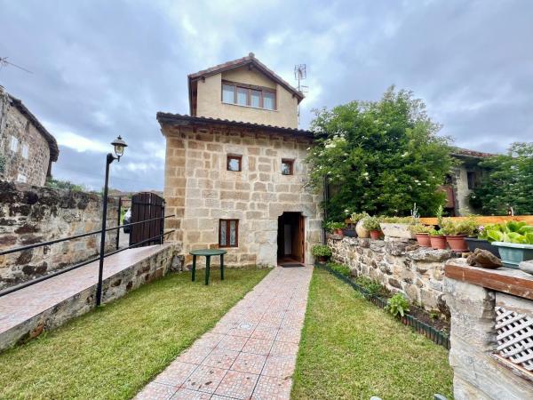 El Socaire del Trasgo-Complejo de Casas Rurales, Book  Santa Gadea 