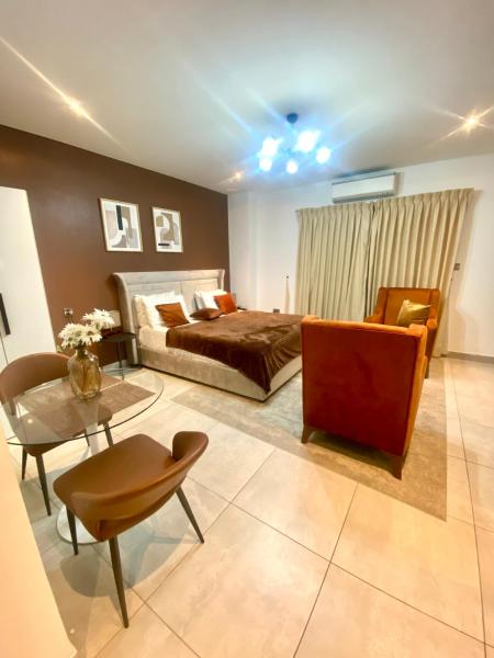 The Signature, Book  Hoteller i Greater Accra med pool, Swimmingpool