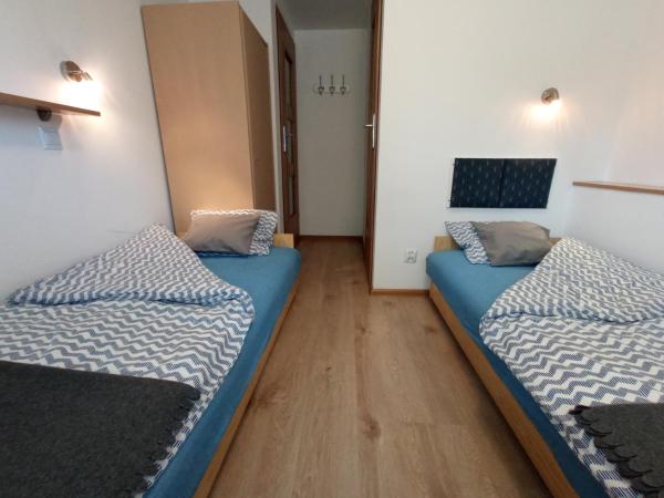 Klonowa 13 Ustka - przytulne pokoje do wynajęcia nad morzem, Book  Ustka 