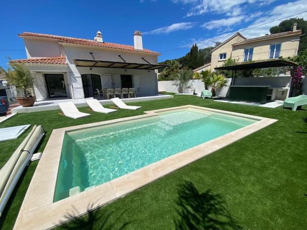 Magnifique Villa avec piscine proche plage, Book  Hoteller i Var coast med pool, Swimmingpool
