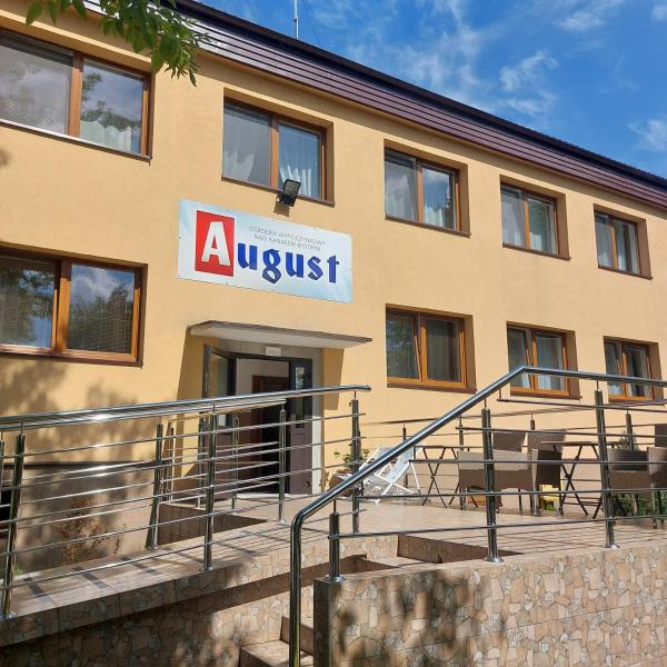 AUGUST Ośrodek Wypoczynkowy, Book  Billige hoteller i Warmia-Masuria