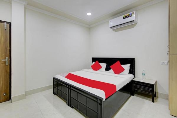 Hotel O Royal, Book  Hoteller i West Bengal med parkering, Parkering