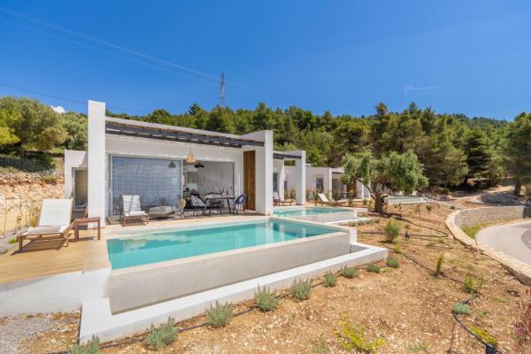 Mellamare Luxury Suites, Book  Póndi Ionian Islands