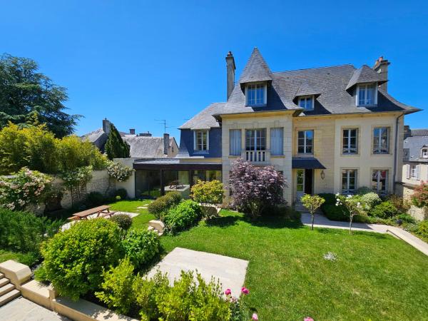 Villa Bajocasse beautiful charming house, Book  Bayeux 