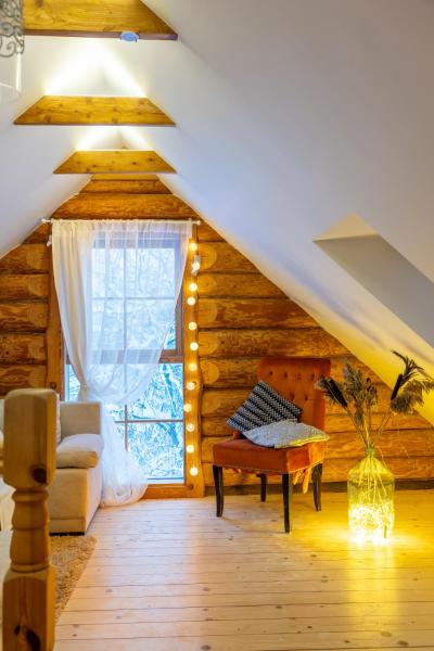 Jaunlidumnieki, Book Hotel Malpils 