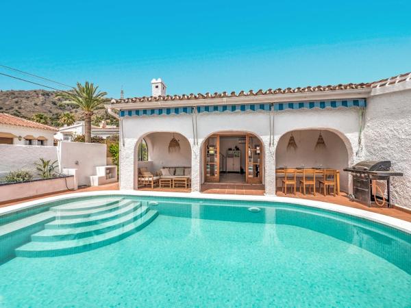 Villa in mediterranean style with private pool, Book  Hoteller i Axarquía med pool, Swimmingpool