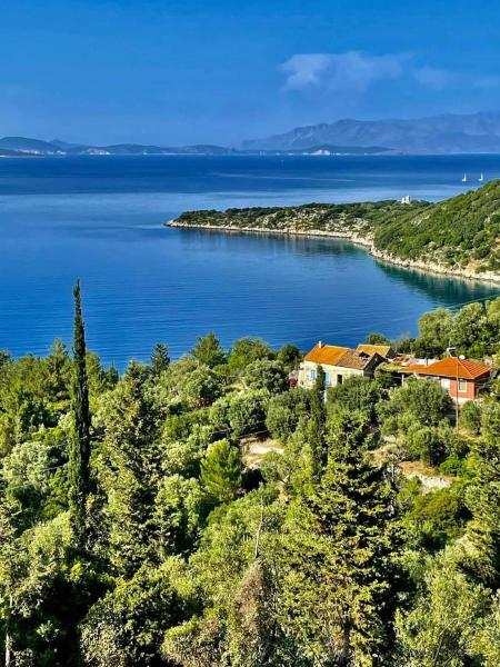 Villa Theodora, Book  Kiónion 