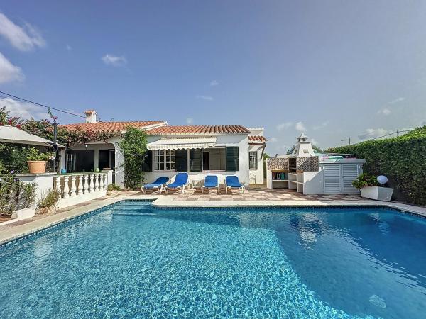 Villa Jones, Book  Cala'n Porter Menorca