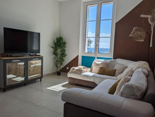 Villa vue mer proche mer 10 personnes, Book  Saint-Raphael Mimosa Road