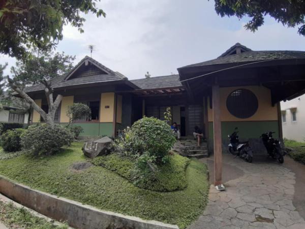 Villa Osaka Konsep Jepang Puncak Bogor at Kota Bunga, Book  Cikundul West Java
