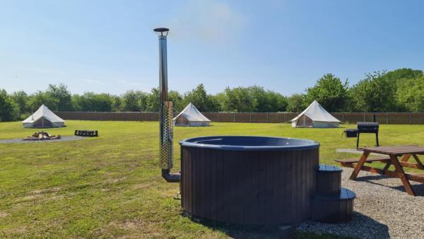 Salomon Glamping, Book Campingplads Mooste 