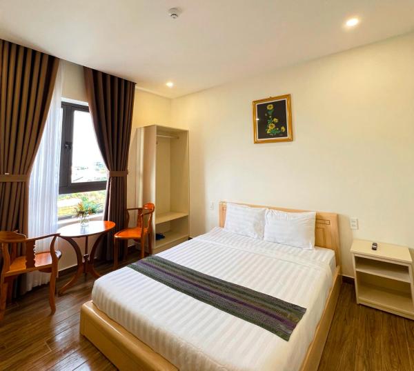 Villa Phong Vân, Book  Trai Mat Lam Dong