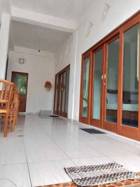 KOMANG homestay, Book  Billige hoteller i Bali